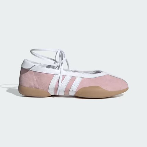 hybrid sneaker-flat