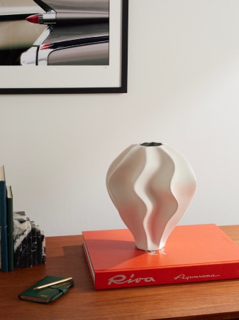 MR PORTER Douro Porcelain Vase