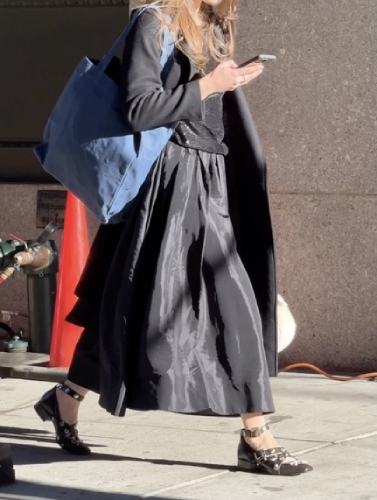 Emilia Full Skirt in black